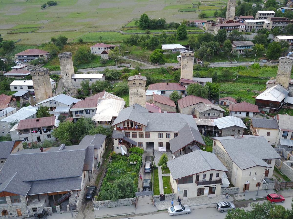 N&N Guest House Mestia Zewnętrze zdjęcie