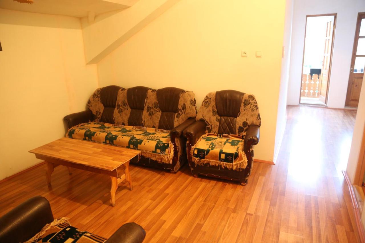 N&N Guest House Mestia Zewnętrze zdjęcie